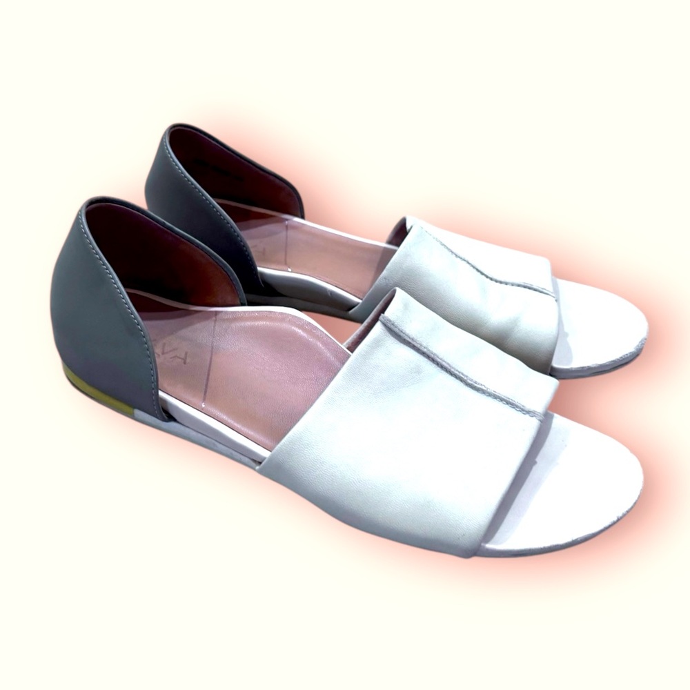 Soft walk Sava Women's Calera Flat Sandal Size 8